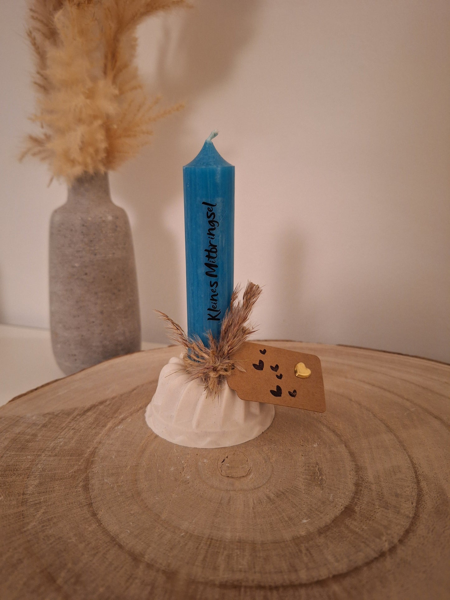 Kerze mit Kerzenhalter